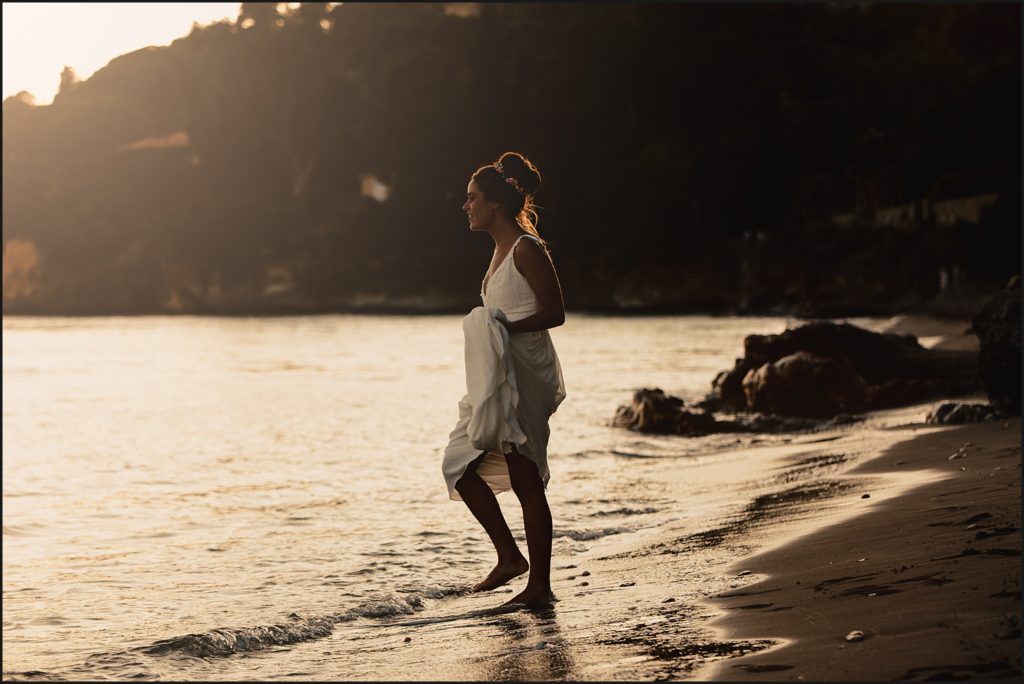 Mariage au Rayol Canadel mariée coucher soleil plage rayol